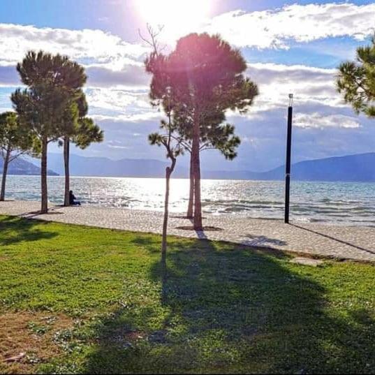 Vlore Sea Apartments Екстериор снимка