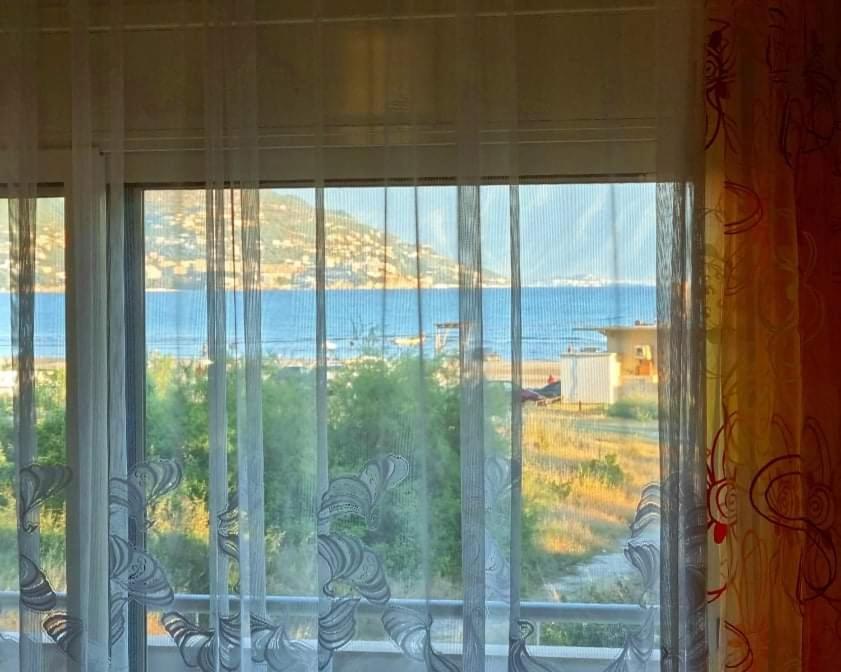 Vlore Sea Apartments Екстериор снимка